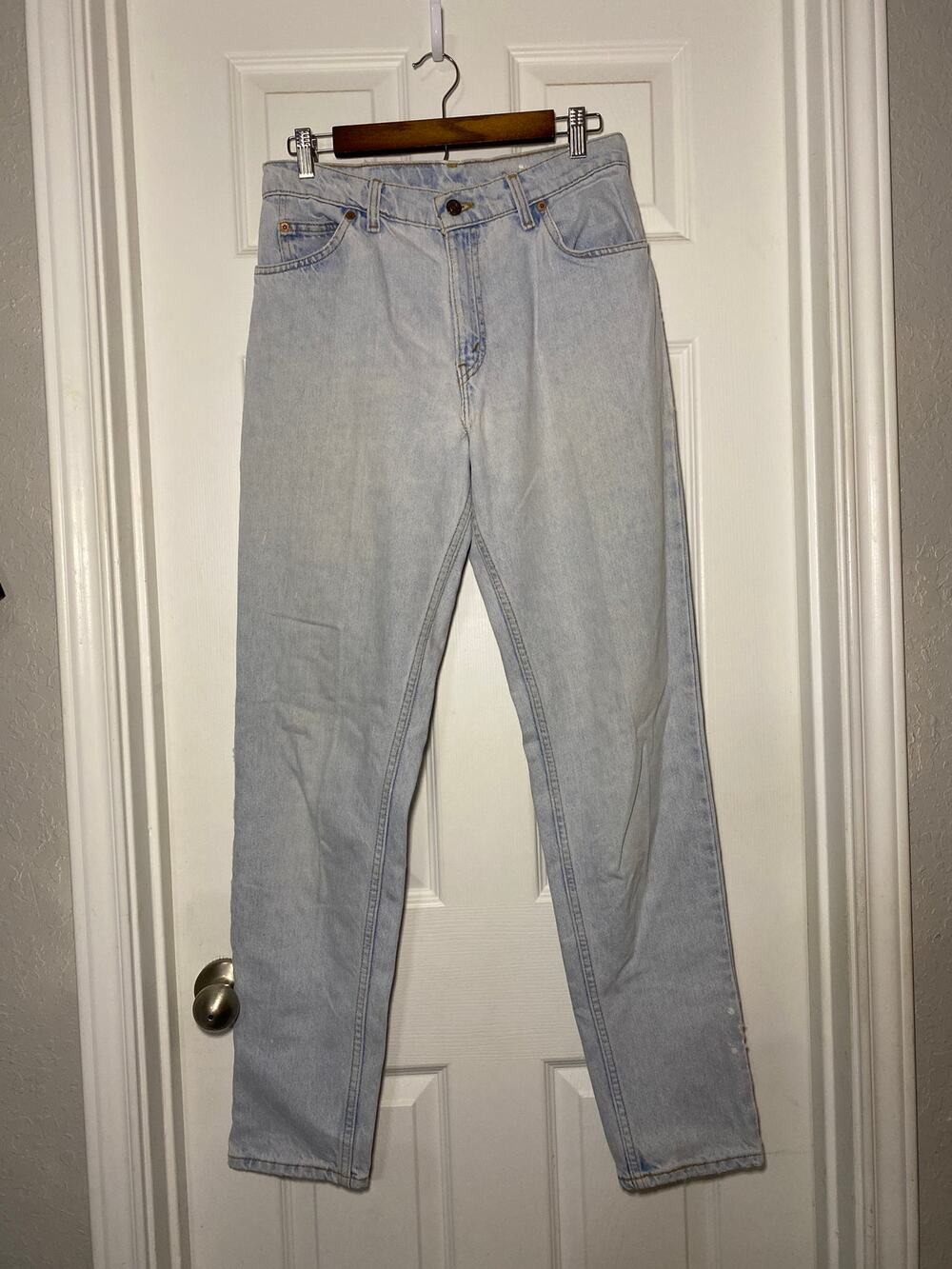 ⁠Vtg 90s Levis 950 Orange Tab Jeans Womens 11 Long Made in USA Distressed Light
